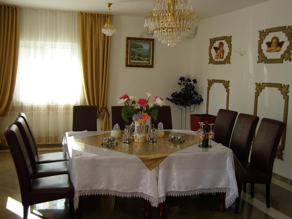 Hotel Wellness & Spa Angelo Gabriel Petrovac Chambre photo