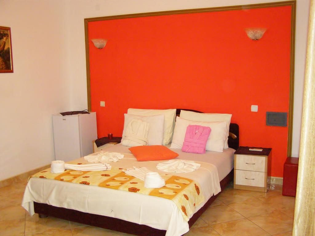 Hotel Wellness & Spa Angelo Gabriel Petrovac Extérieur photo
