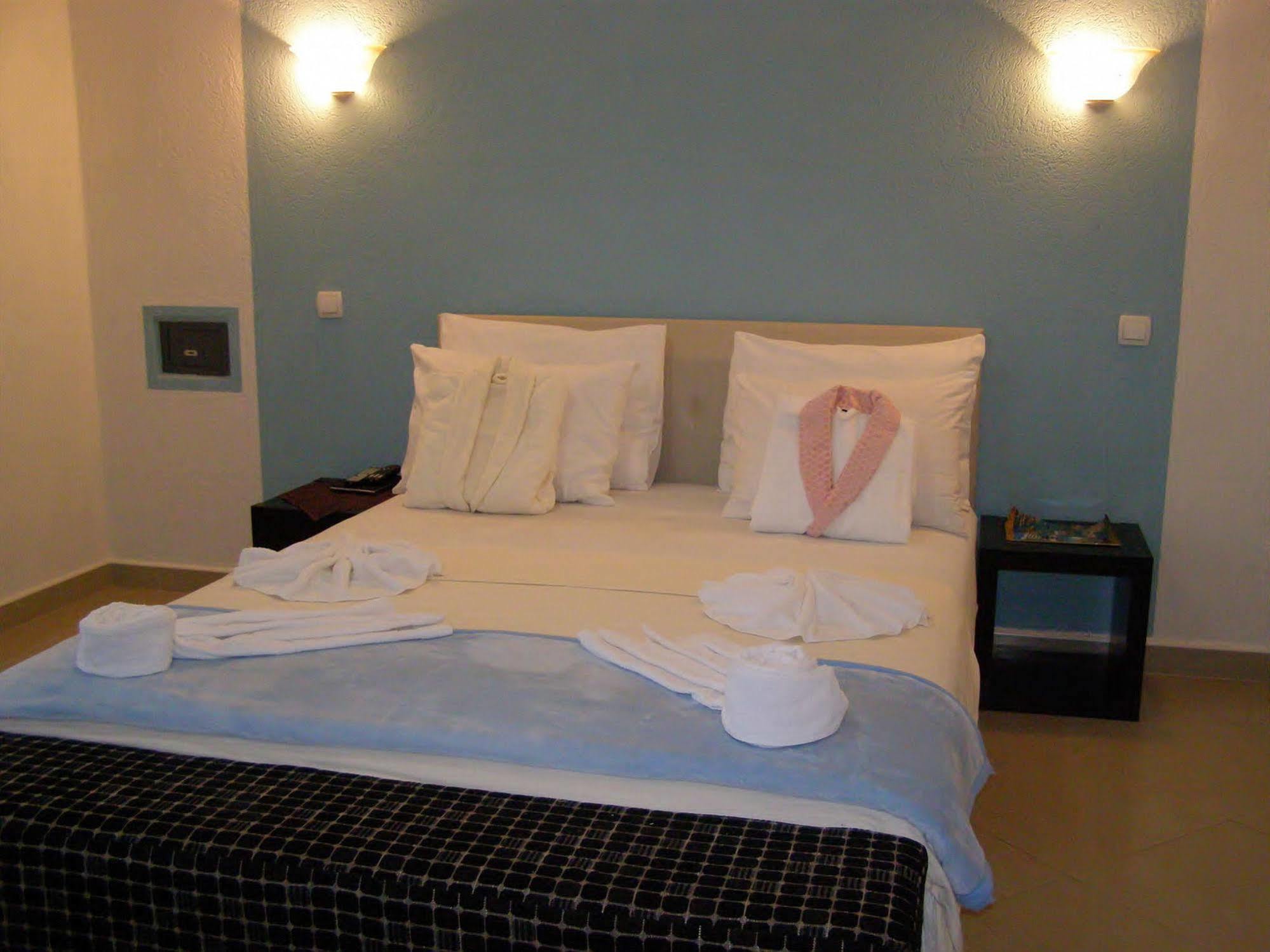 Hotel Wellness & Spa Angelo Gabriel Petrovac Extérieur photo