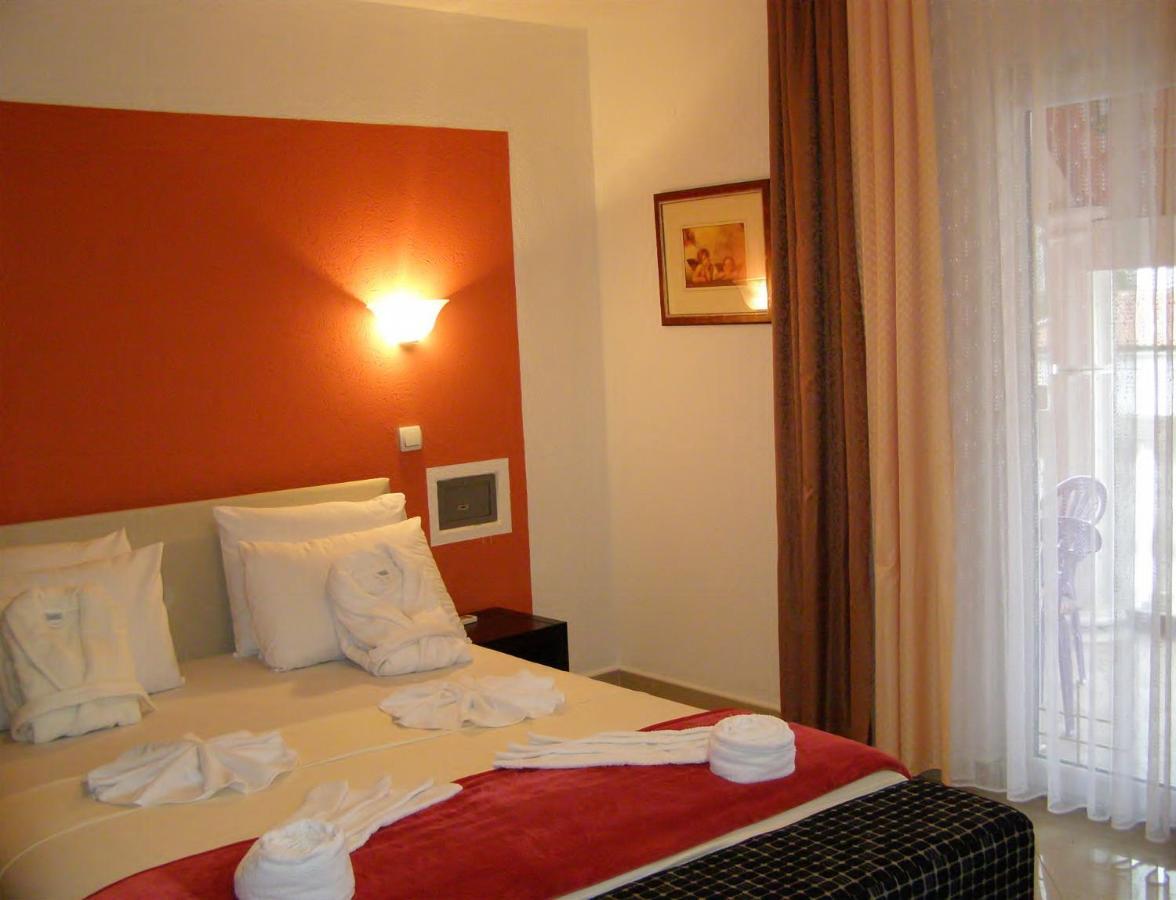Hotel Wellness & Spa Angelo Gabriel Petrovac Extérieur photo